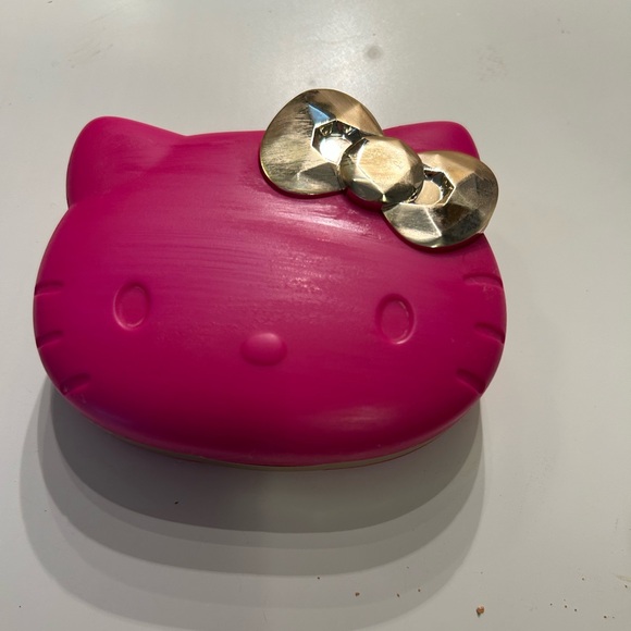 Sephora x hello kitty x Sanrio
READ DESCRIPTION! - Picture 4 of 7